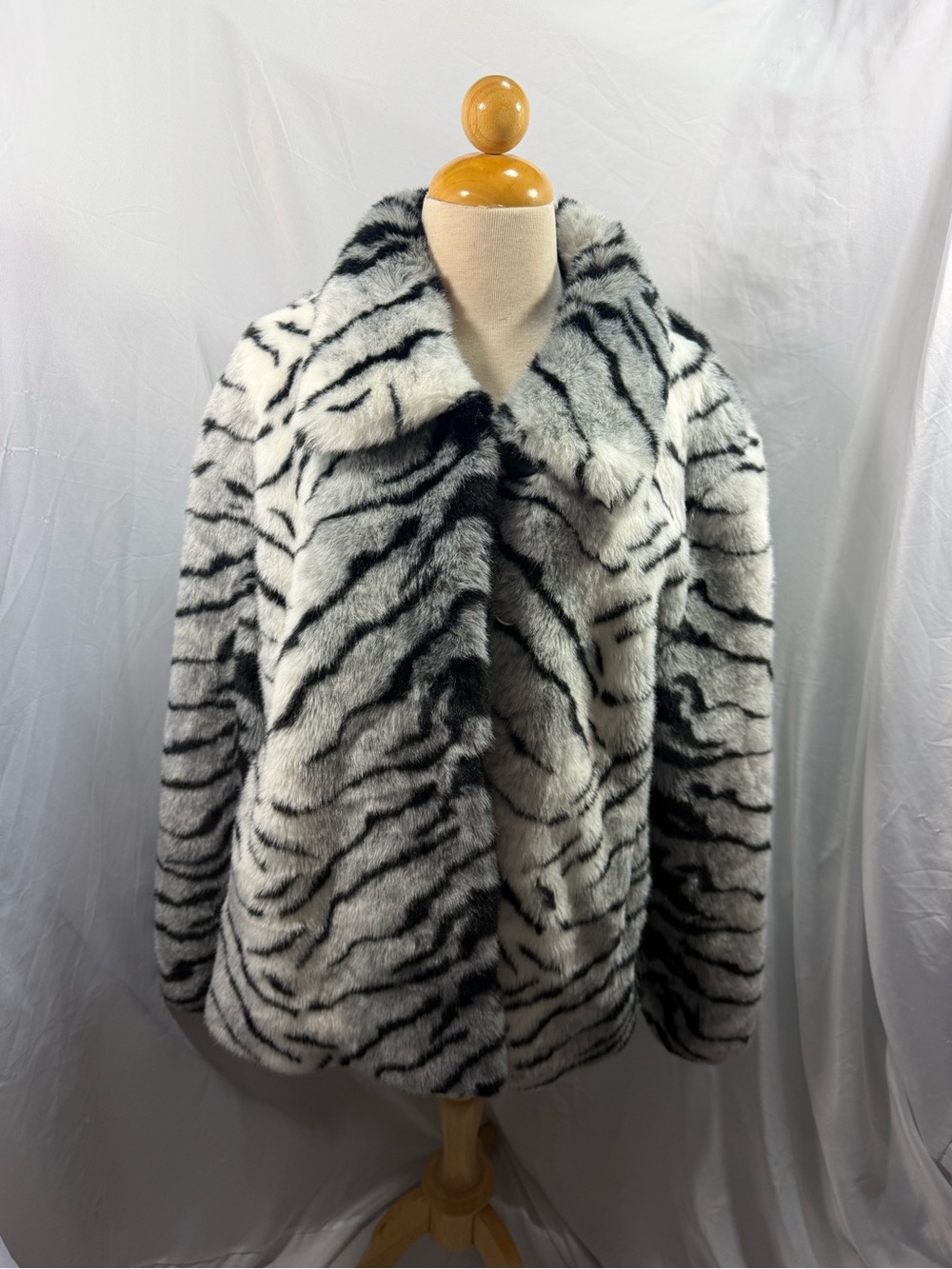 Pamela McCoy Black and White Faux-Fur Zebra Jacket